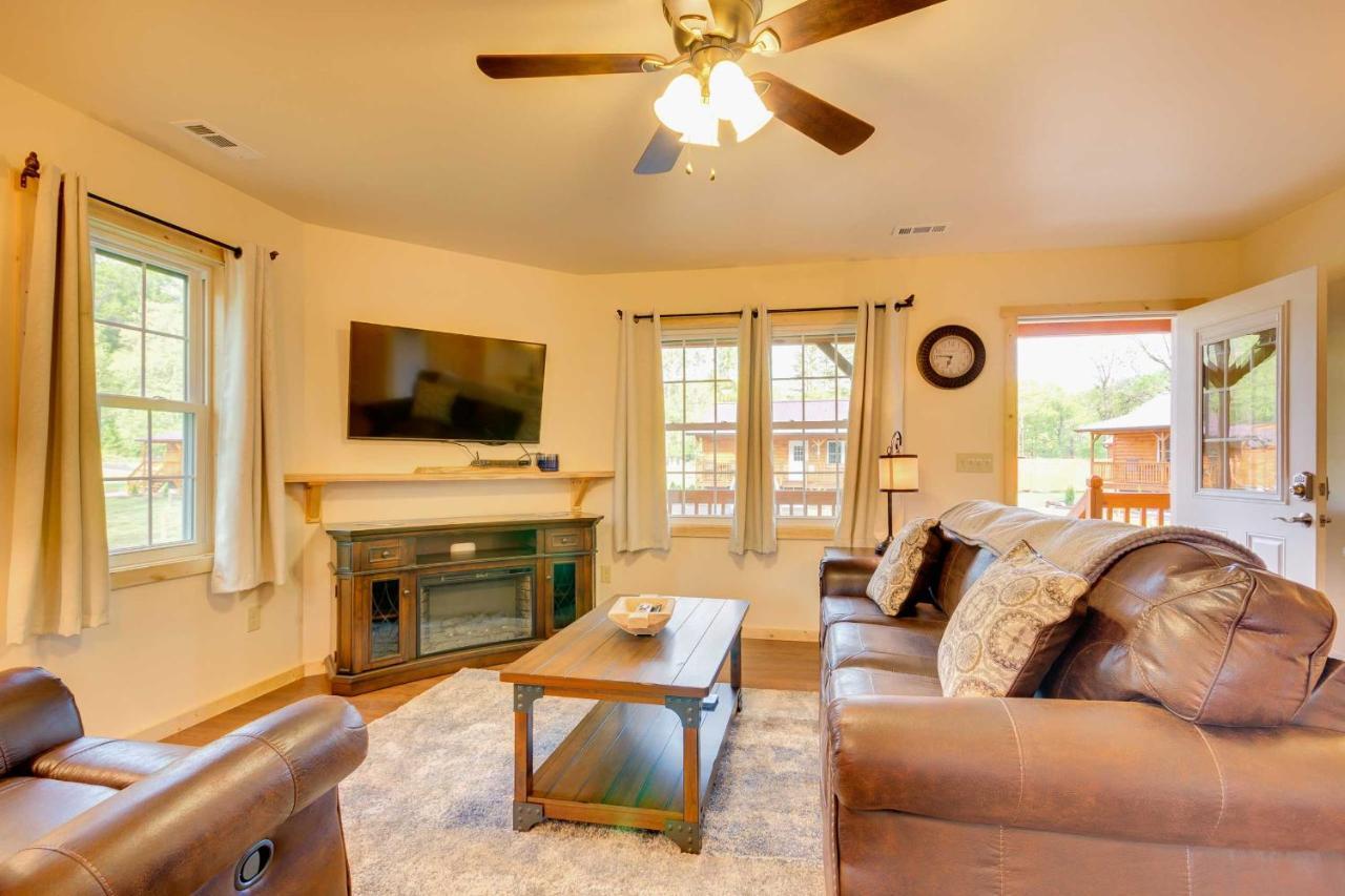 Hébergement de vacances Newly Built Smoky Mountain Near Bryson City! *