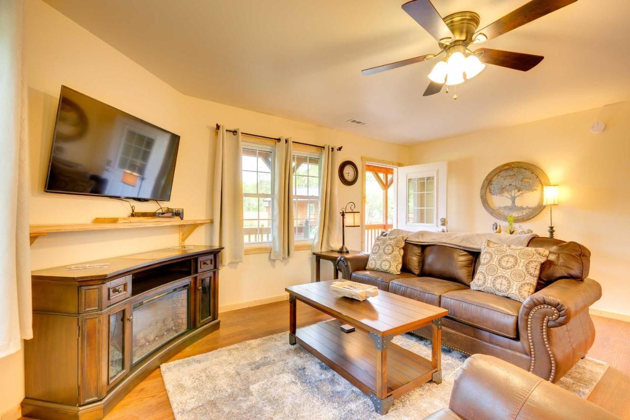 Newly Built Smoky Mountain Near Bryson City! Hébergement de vacances *