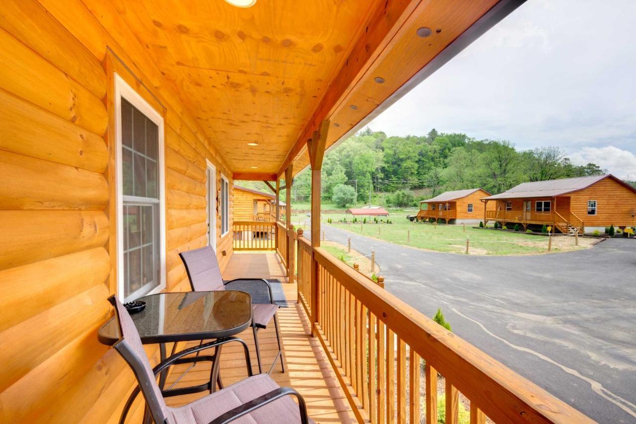 Newly Built Smoky Mountain Near Bryson City! Hébergement de vacances